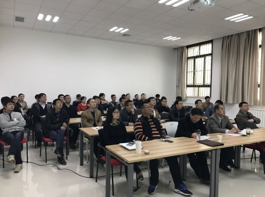 304永利集团唯一组织新进教师进行首聘期满述职汇报